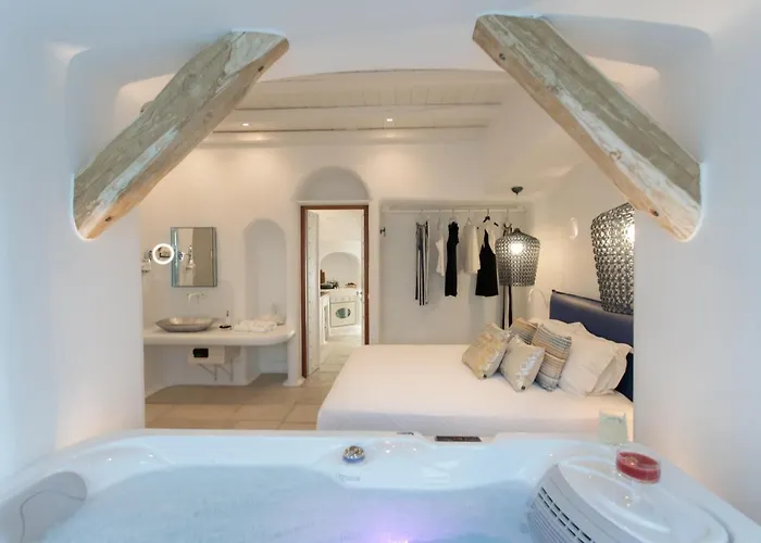 Euphoria Downtown * Naxos City