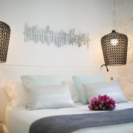 Euphoria Downtown * Naxos City