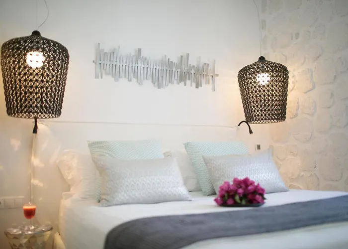 Euphoria Downtown * Naxos City